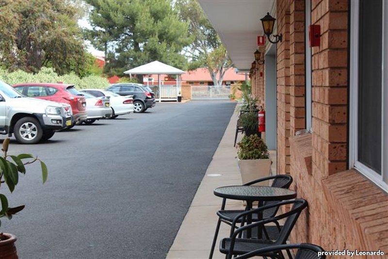Blue Diamond Motor Inn ダボ エクステリア 写真