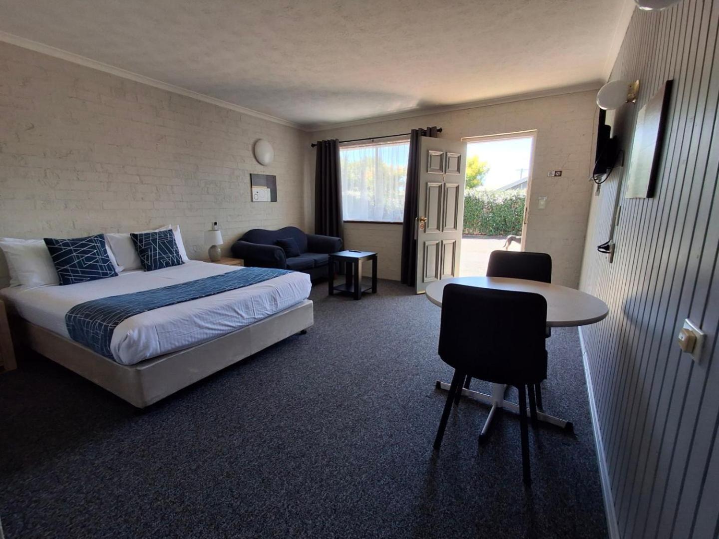 Blue Diamond Motor Inn ダボ エクステリア 写真
